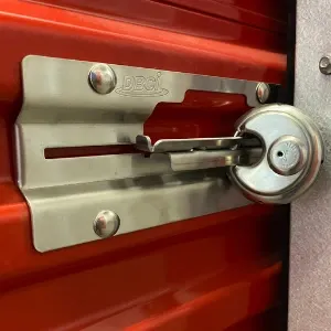 circloe lock for storage unit