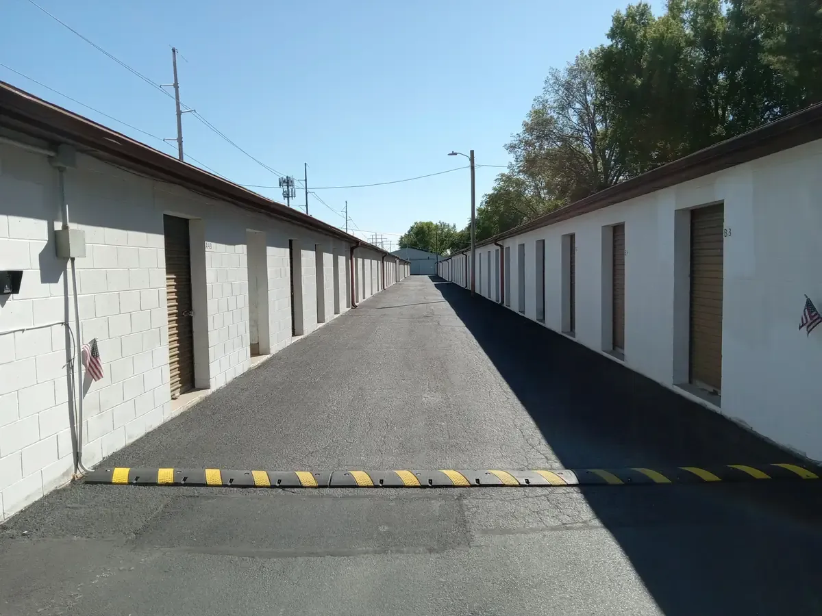 Federal Storage wide aisle and speed bump with units on both sides