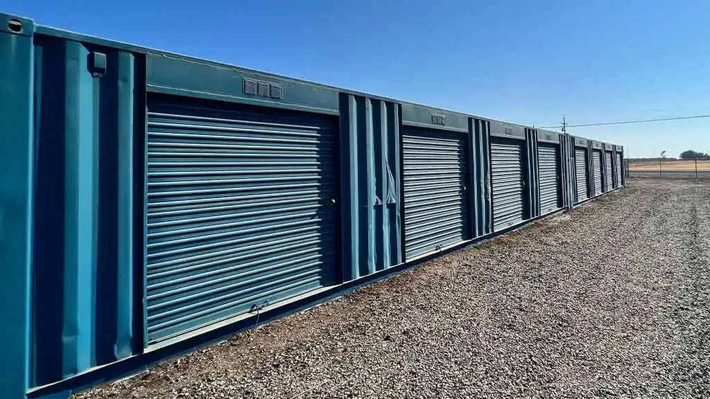 Featured image for Orland Container Storage vs Traditional Storage: What’s Right for You?